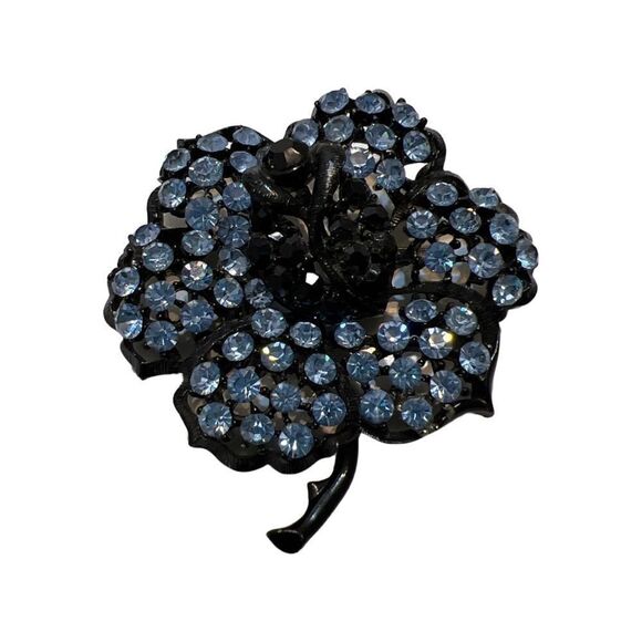 Vintage Weiss Large Japanned Blue Rhinestone Flower Brooch, Signed - Picture 1 of 9
